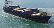 القيادة المركزية الأمريكية تقول إن أضرارًا لحقت بسفينة حاويات "سويسرية" استهدفها الحوثيون في خليج عدن