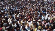 بمشاركة المحافظ ابناء الضالع يشيعون جثمان الشهيد عبدالله الجلال