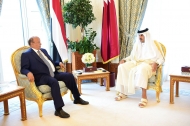 الرئيس هادي يصل الدوحة ويعقد مباحثات مع أمير قطر