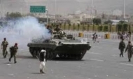لحج:طيران التحالف يدمر اسلحة ثقيلة بكرش وعشرات القتلى والجرحى بمعارك العند