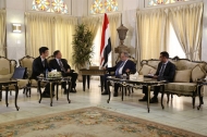 الصين تعلن اعتزامها إرسال شحنة من المساعدات الإنسانية إلى اليمن