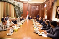 هادي يؤكد على اهمية التكاتف والتنسيق مع التحالف لمواجهة التدخلات التي تتربص باليمن