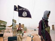 مسئول حكومي يشكو صحفي لتنظيم القاعدة بالمكلا والقاعدة تستمر في اختطافها للصحفيين