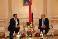 الحكومة اليمنية تتقدم لولد الشيخ بمبادرة لتنفيذ القرار الاممي وحل الازمة
