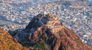 نقطة تفتيش تابعة للواء 35 مدرع تقبض على افراد عصابة مسلحة بجبل حبشي